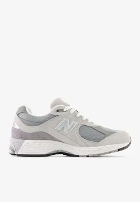 2002R Low-Top Sneakers in Concrete/Harbor Gray