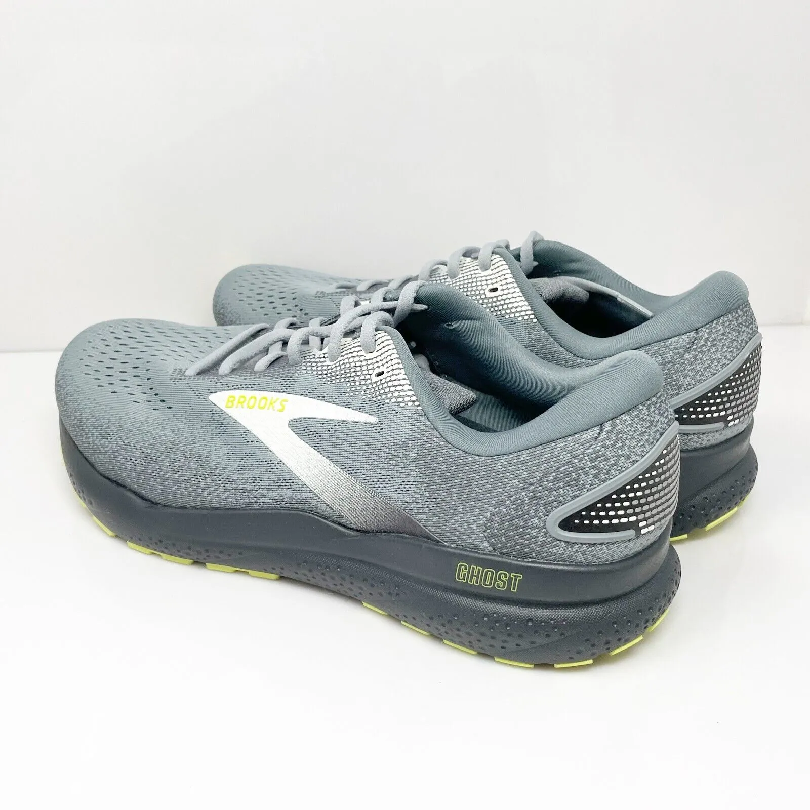 Brooks Mens Ghost 16 1104184E040 Gray Running Shoes Sneakers Size 13 4E