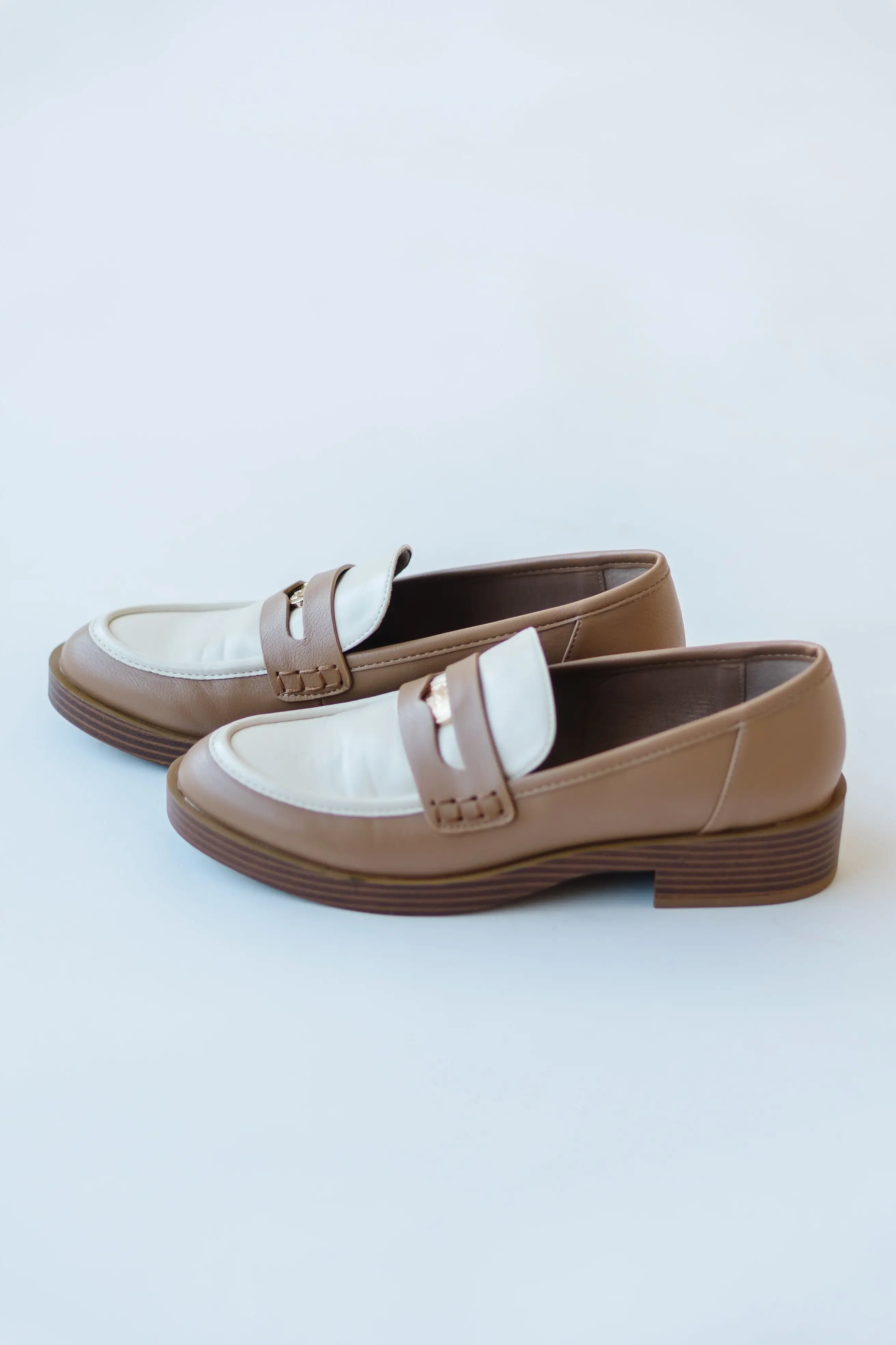 Chinese Laundry: Porter Loafer in Bone + Camel