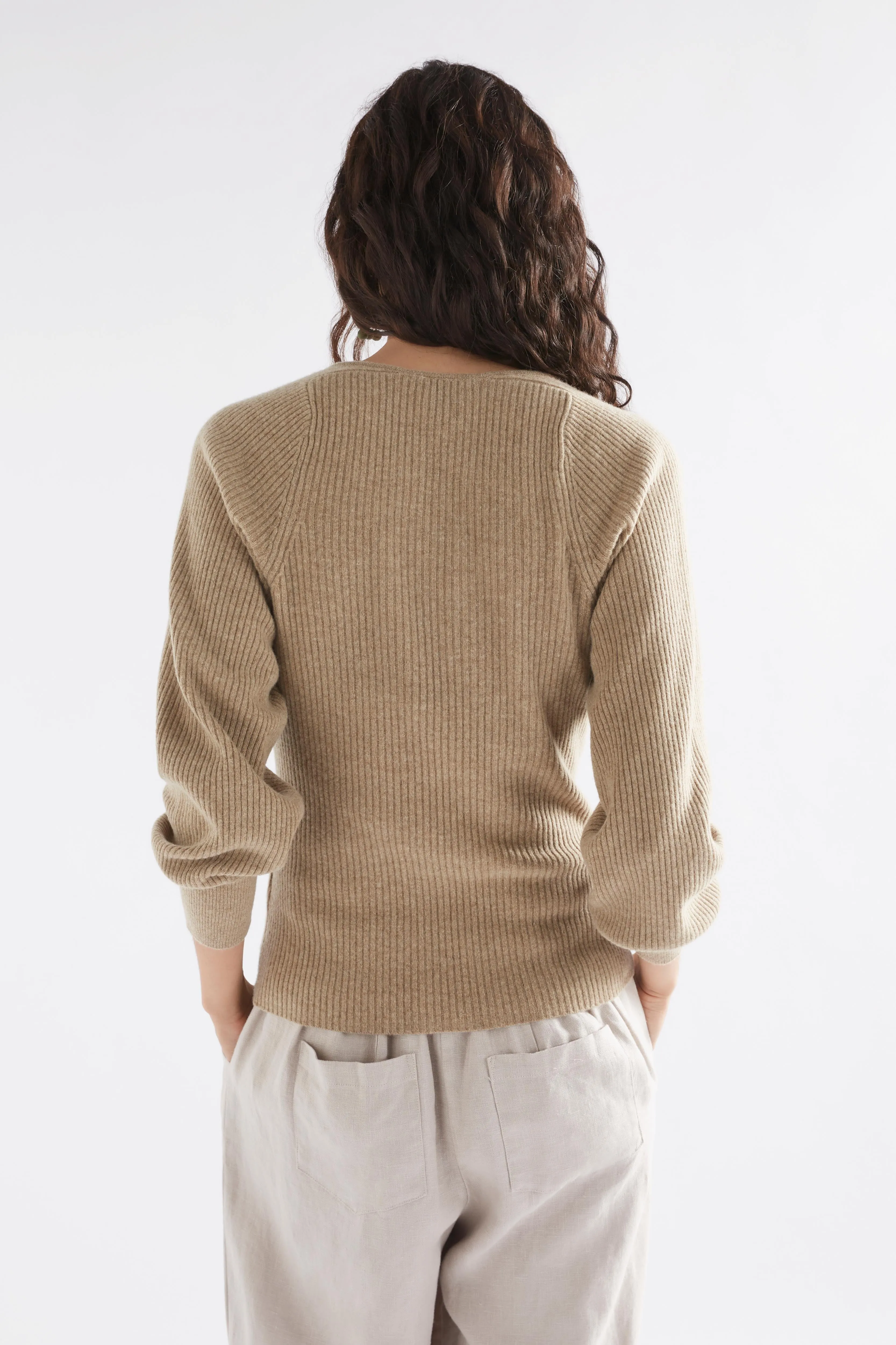 Elk The Label - Lysa Sweater - Sand