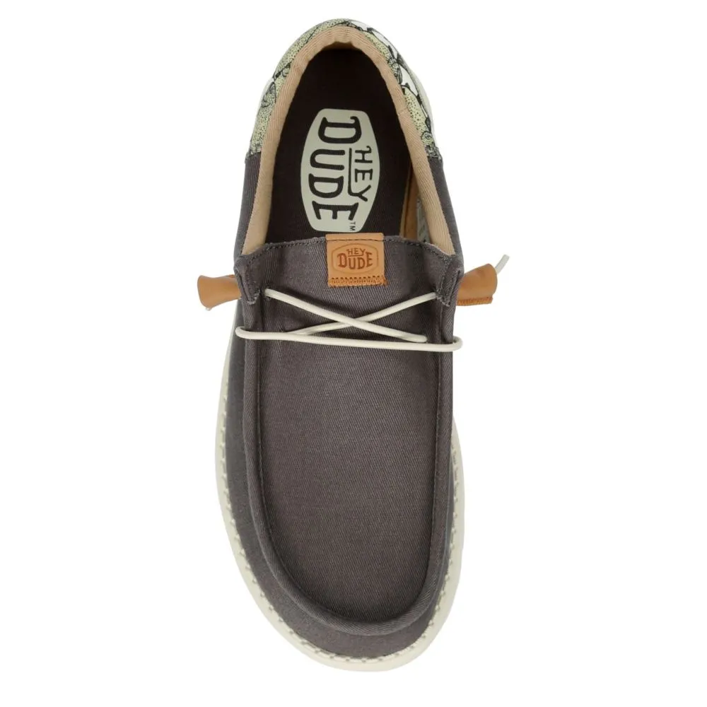 HEYDUDE  MENS WALLY SLIP ON SNEAKER