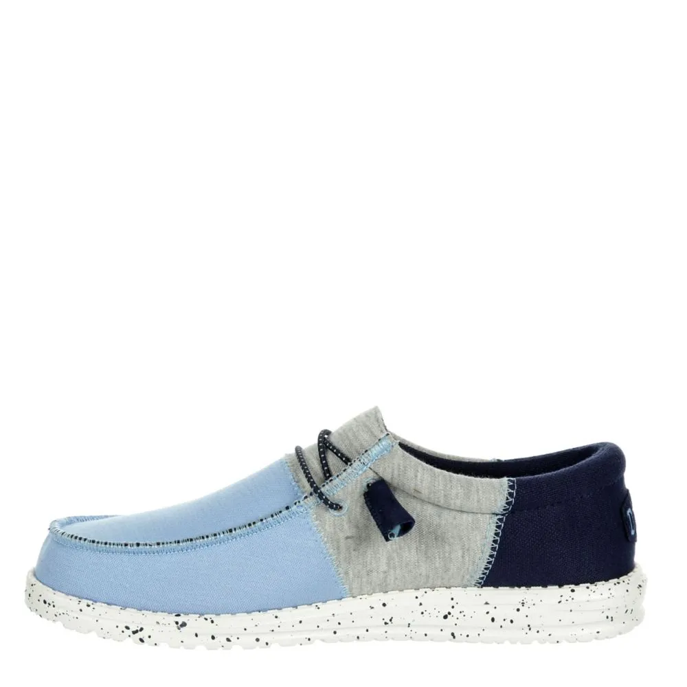 HEYDUDE  MENS WALLY TRI-VARSITY SLIP ON SNEAKER