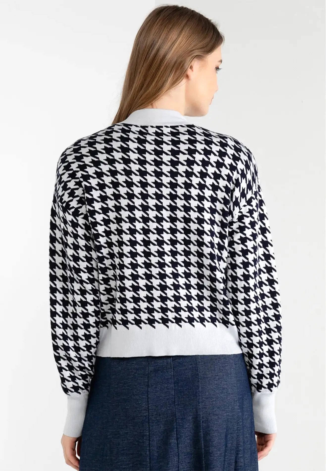 Houndstooth Buttoned Knit Cardigan