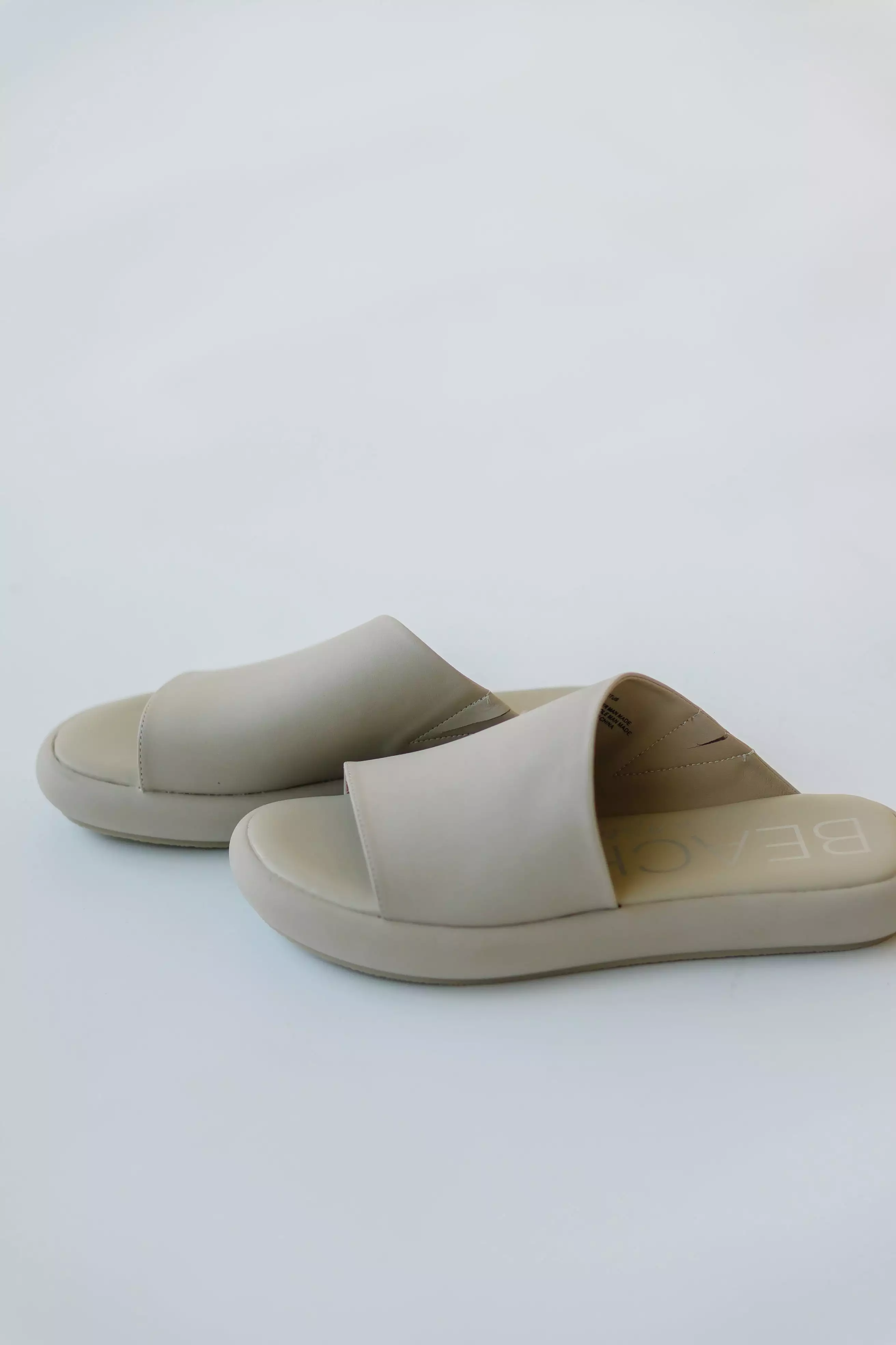 Matisse: Lotus Slide Sandal in Bone