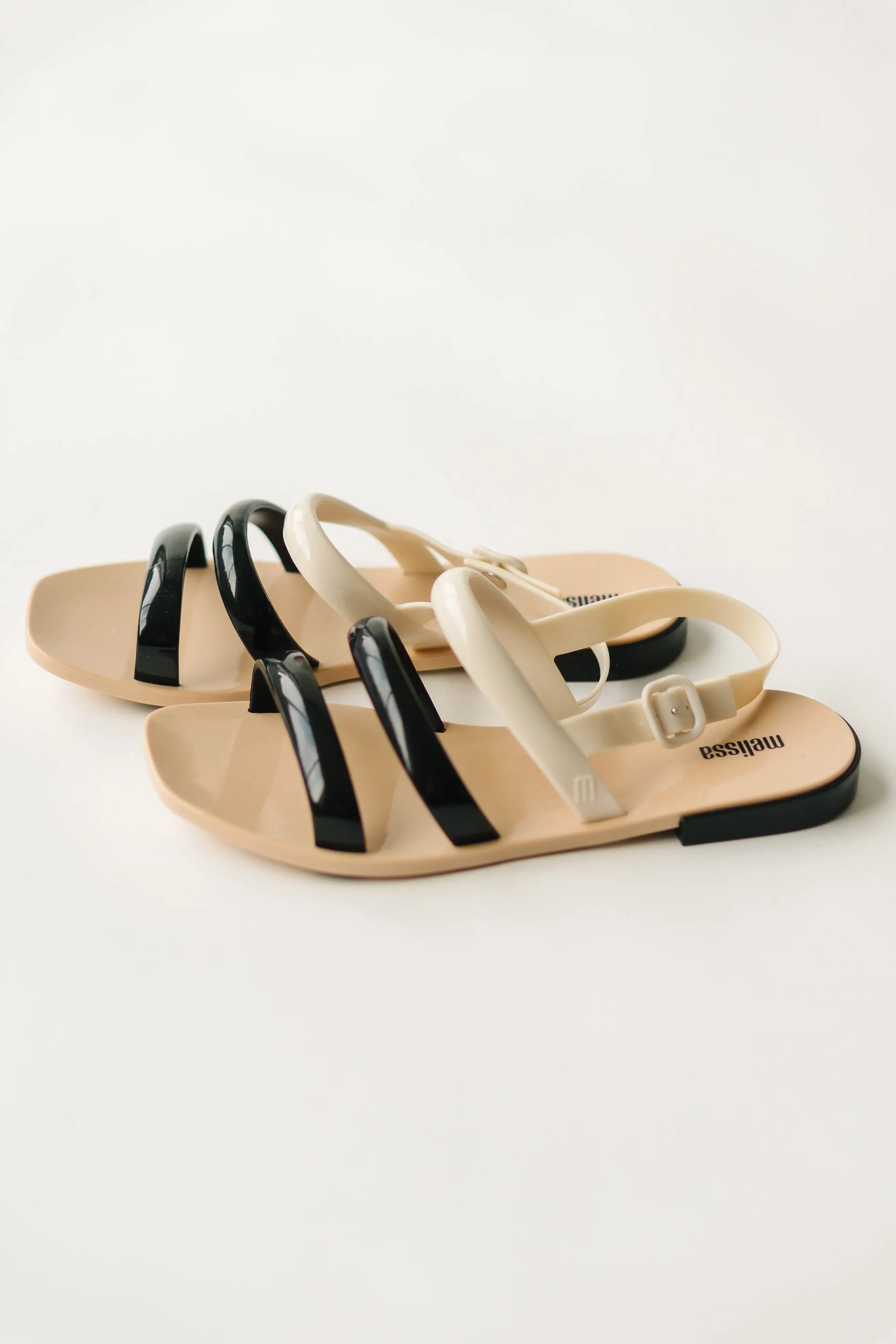 Melissa: The Essential Wave Sandal in Beige + Black