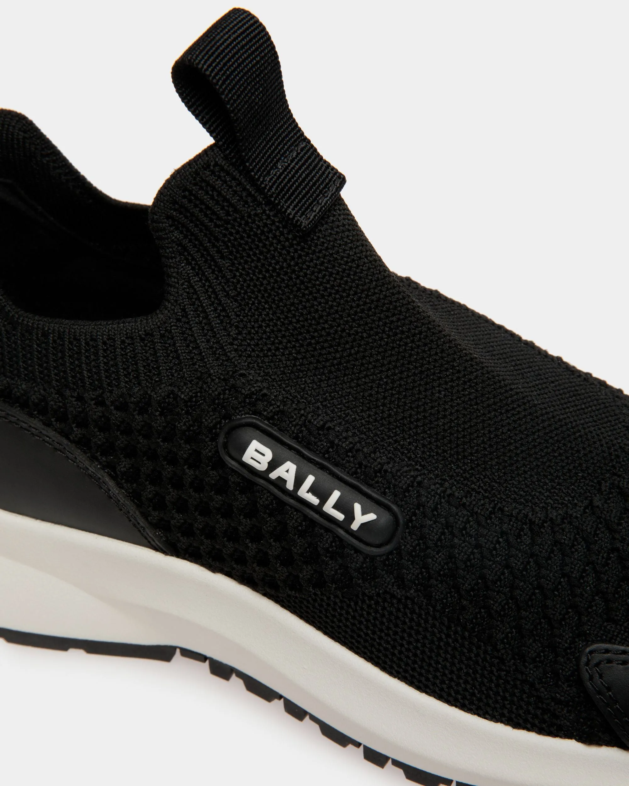 Outline Sneaker in Black Knit Fabric 