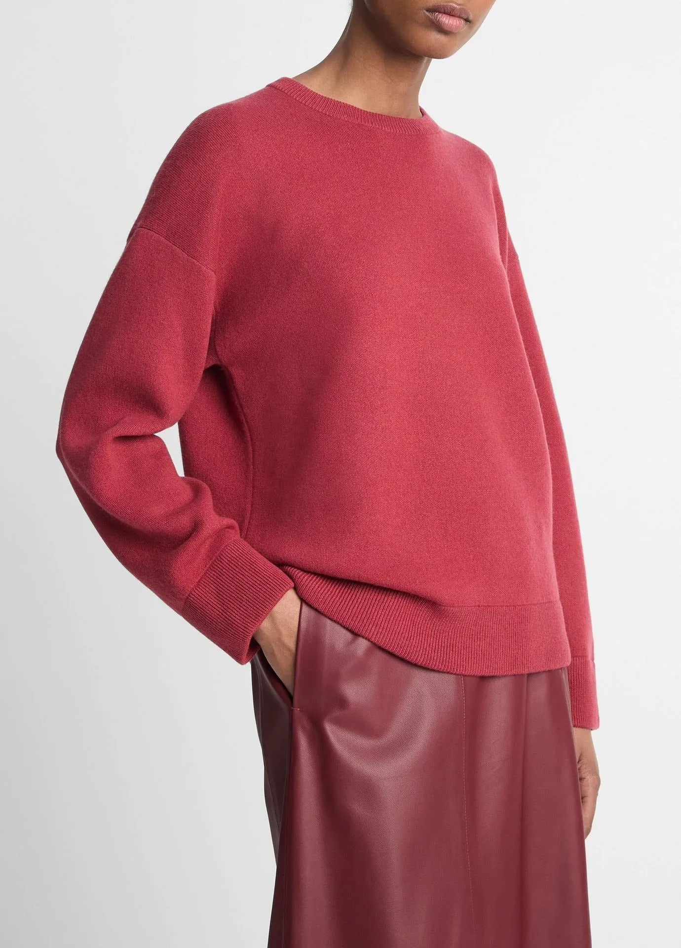 Vince Structured Wool-Blend Pullover Sweater in Raspberry