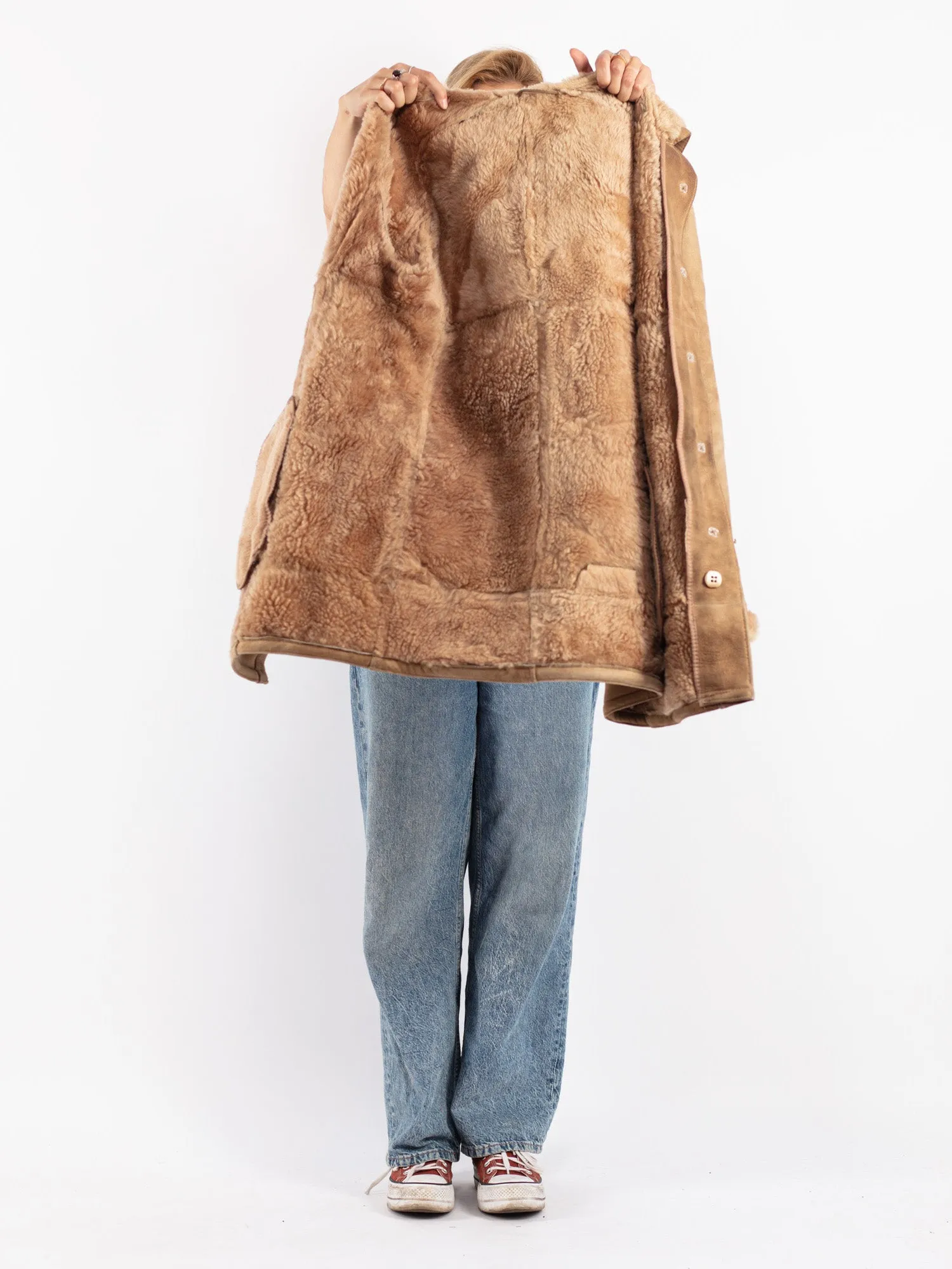 Vintage 70's Women Hooded Sheepskin Coat in Beige