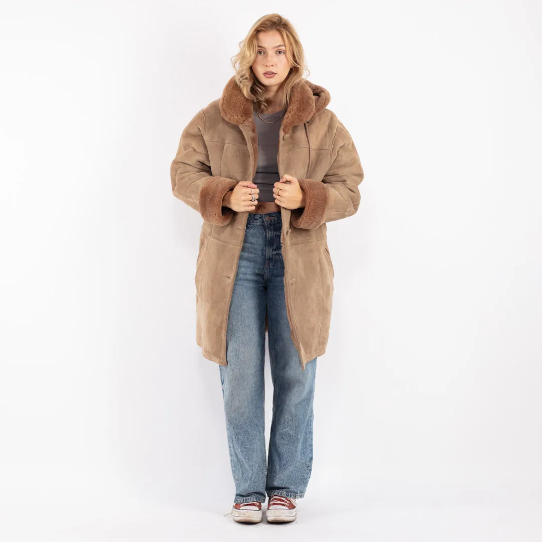 Vintage 90's Women Hooded Sheepskin Coat in Beige