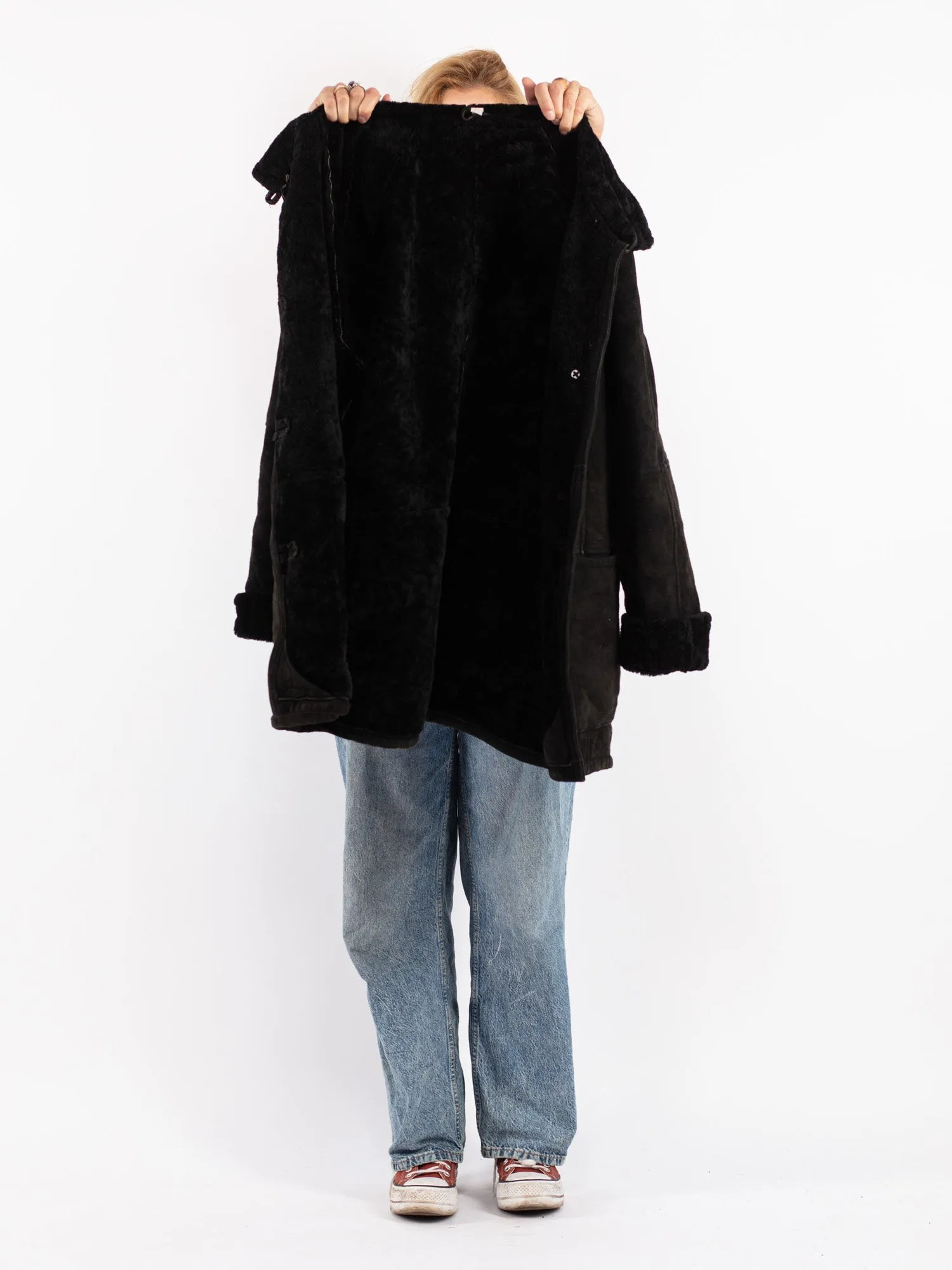 Vintage 90's Women Oversized Sheepskin Coat in Black