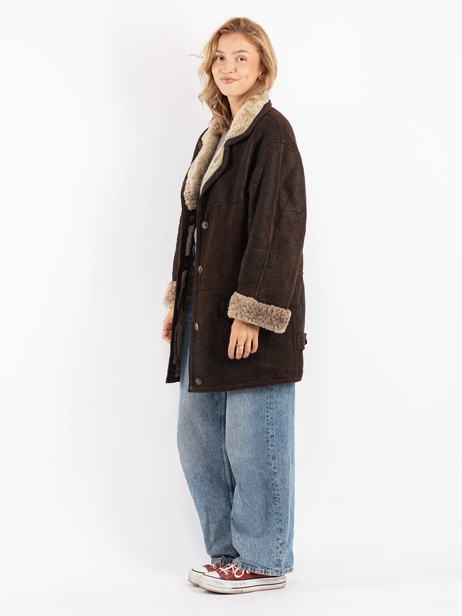 Vintage 90's Women Oversized Sheepskin Coat in Brown